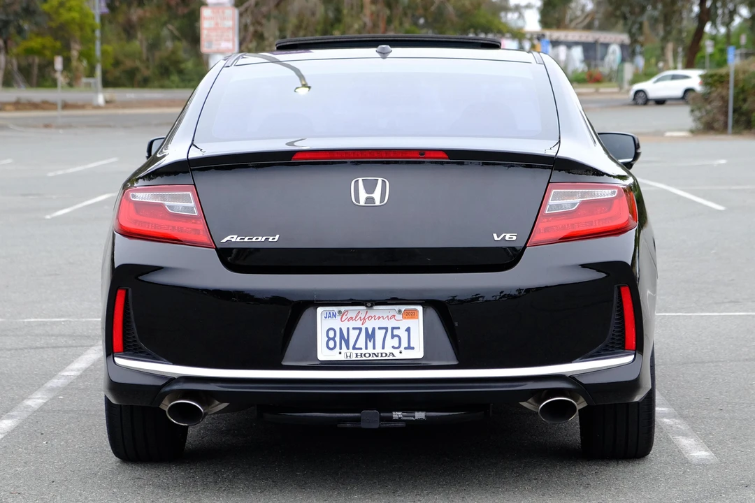 2016 Honda Accord 9th Gen - Image 5 of 5