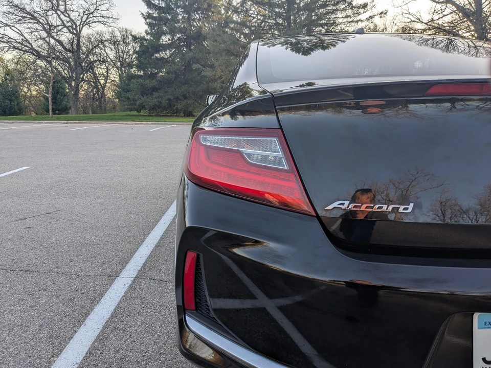 2016 Honda Accord 9th Gen - Image 13 of 31
