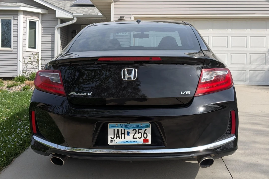2016 Honda Accord 9th Gen - Image 5 of 31