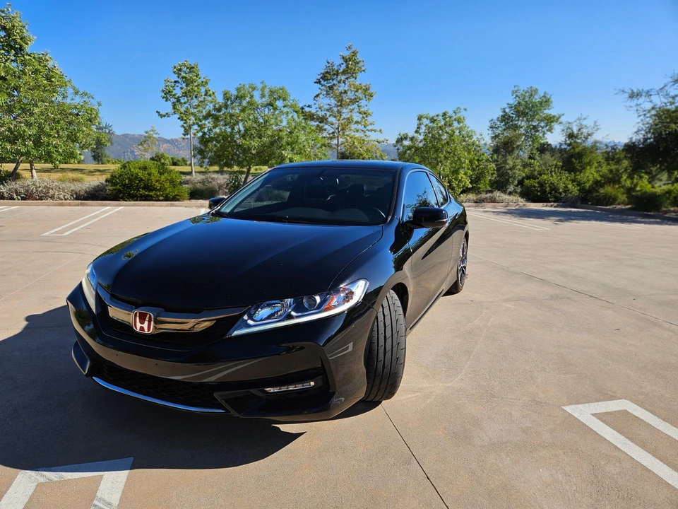 2016 Honda Accord 9th Gen - Image 8 of 31