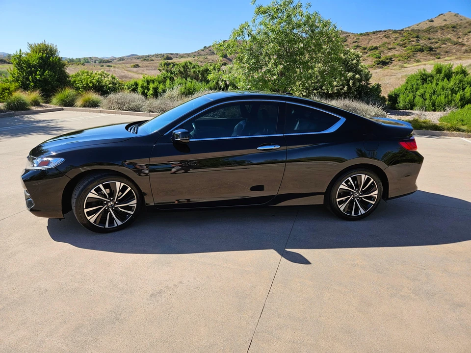 2016 Honda Accord 9th Gen - Image 14 of 31
