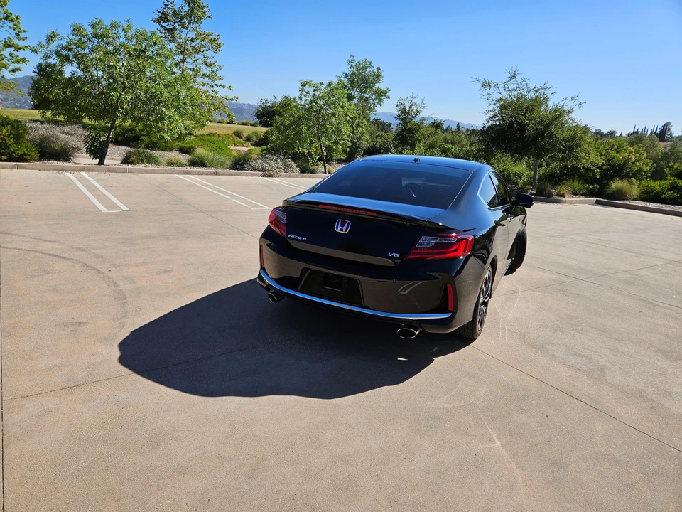 2016 Honda Accord 9th Gen - Image 20 of 31