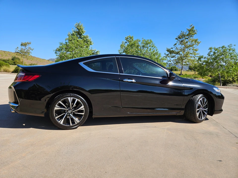 2016 Honda Accord 9th Gen - Image 23 of 31