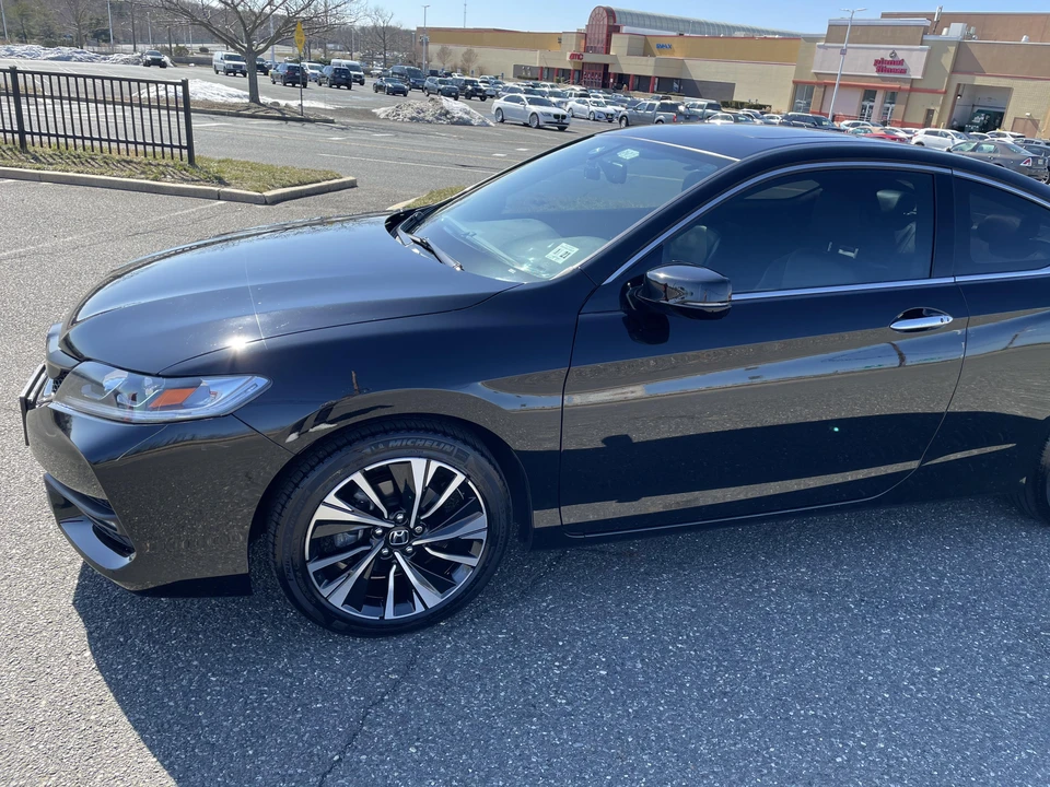 2016 Honda Accord 9th Gen - Image 8 of 31