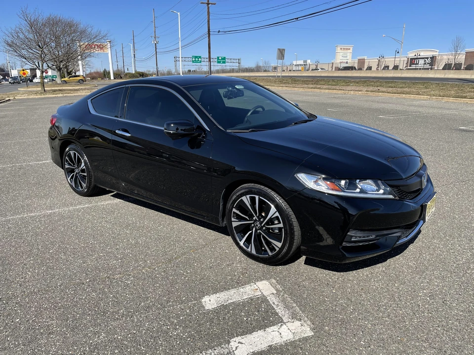 2016 Honda Accord 9th Gen - Image 11 of 31
