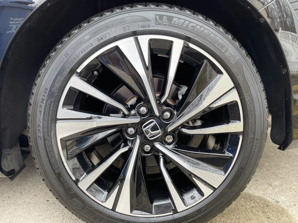2016 Honda Accord 9th Gen - Image 18 of 31