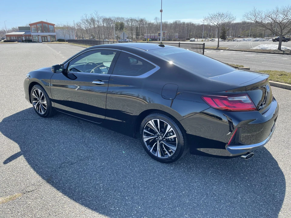 2016 Honda Accord 9th Gen - Image 4 of 31
