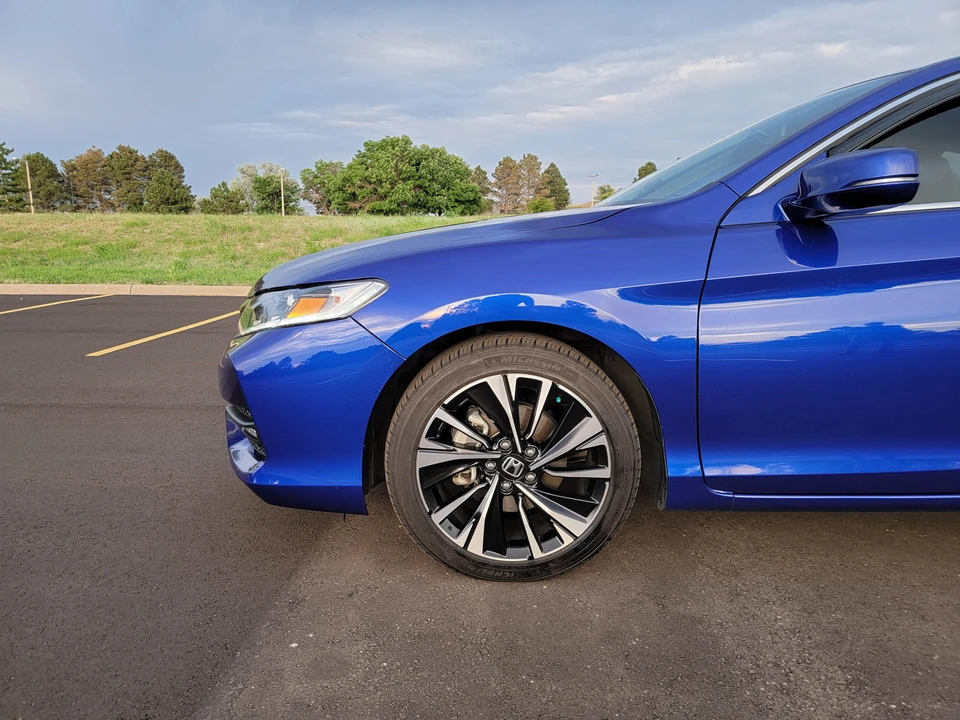 2016 Honda Accord 9th Gen - Image 20 of 31