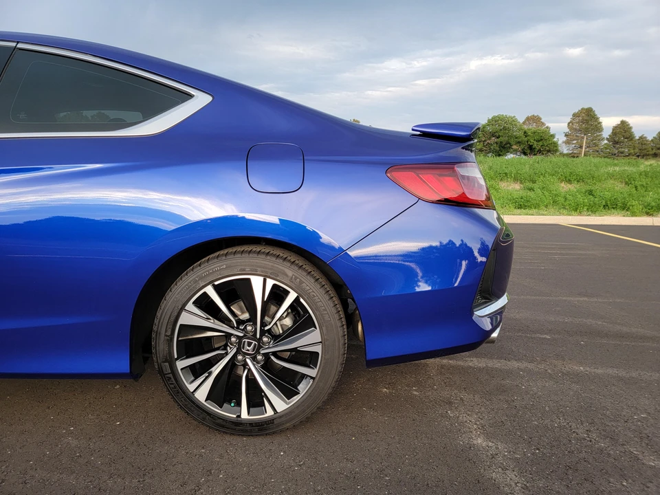 2016 Honda Accord 9th Gen - Image 25 of 31