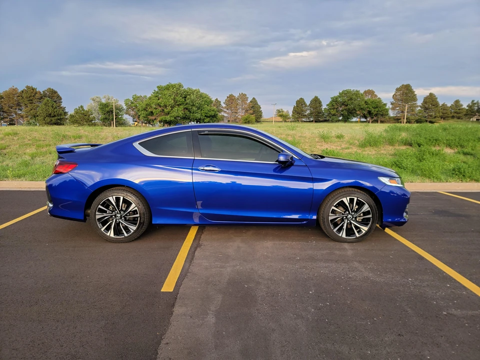 2016 Honda Accord 9th Gen - Image 12 of 31