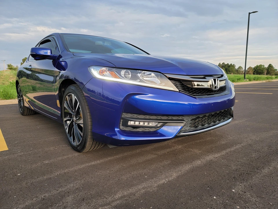 2016 Honda Accord 9th Gen - Image 13 of 31