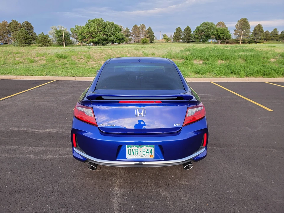 2016 Honda Accord 9th Gen - Image 11 of 31