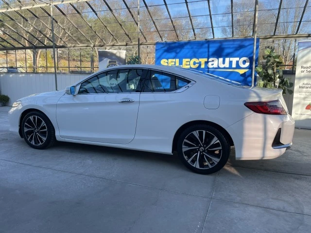 2016 Honda Accord 9th Gen - Image 13 of 21