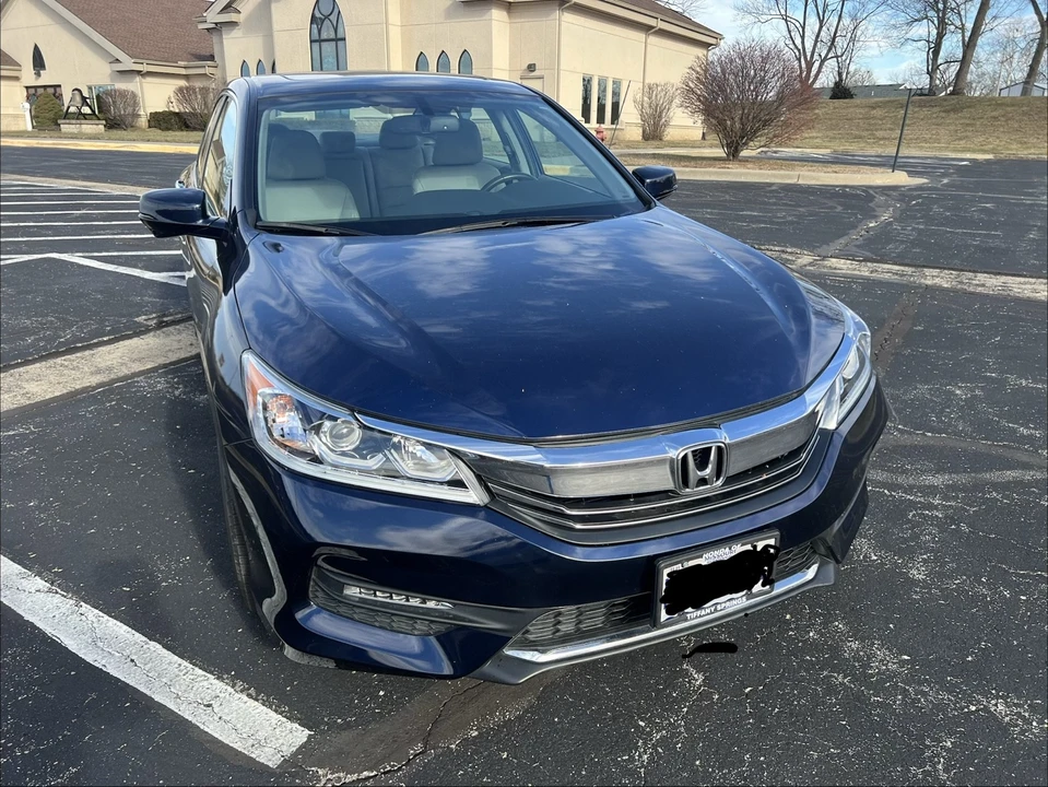 2016 Honda Accord 9th Gen - Image 4 of 21