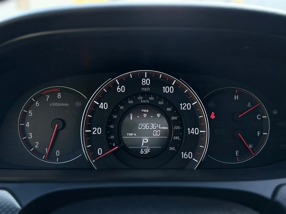 2016 Honda Accord 9th Gen - Image 21 of 26
