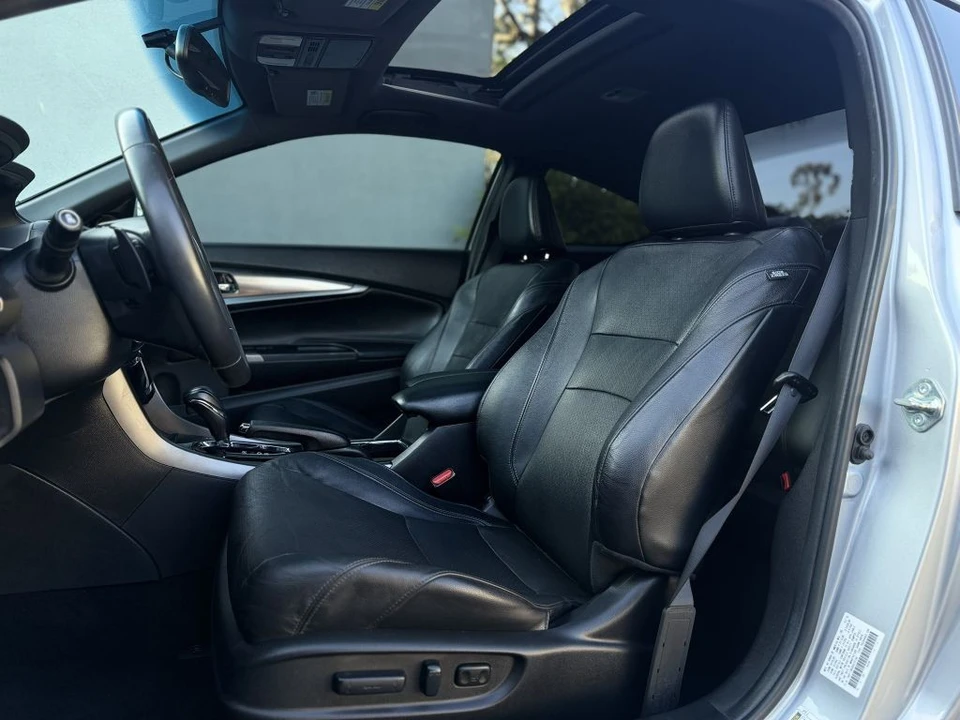 2016 Honda Accord 9th Gen - Image 13 of 26