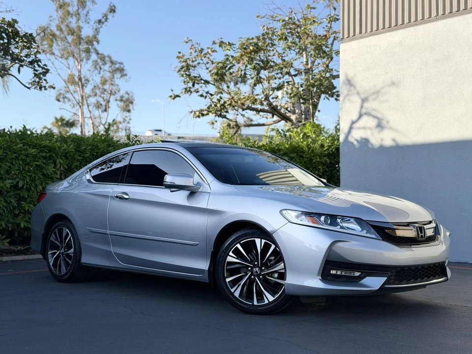 2016 Honda Accord 9th Gen - Image 4 of 26