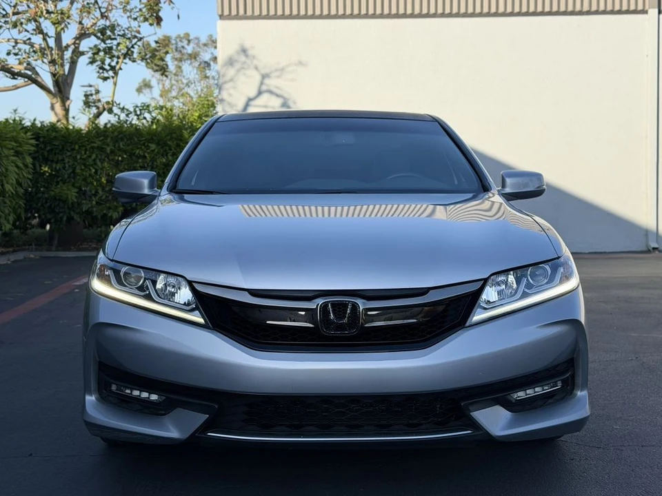 2016 Honda Accord 9th Gen - Image 2 of 26