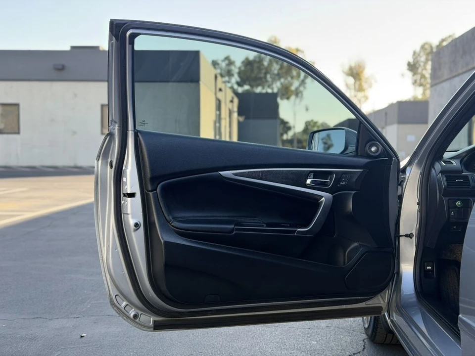 2016 Honda Accord 9th Gen - Image 11 of 26