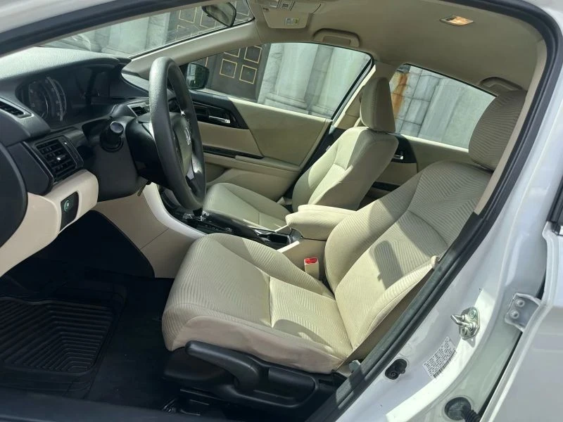 2016 Honda Accord 9th Gen - Image 11 of 12