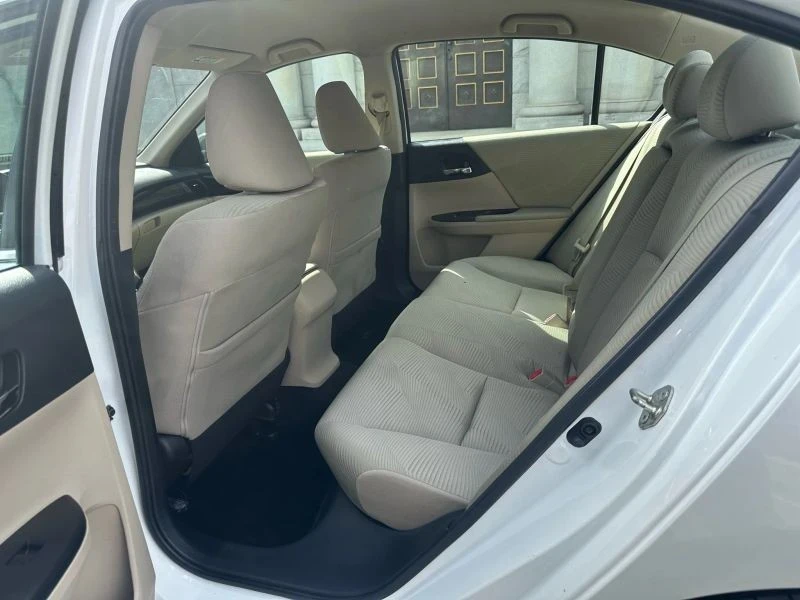 2016 Honda Accord 9th Gen - Image 9 of 12