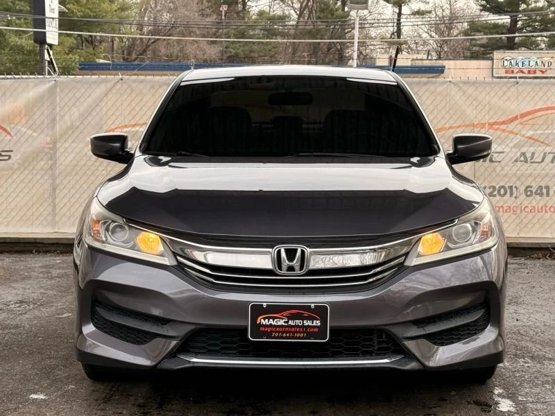 2016 Honda Accord 9th Gen - Image 5 of 12
