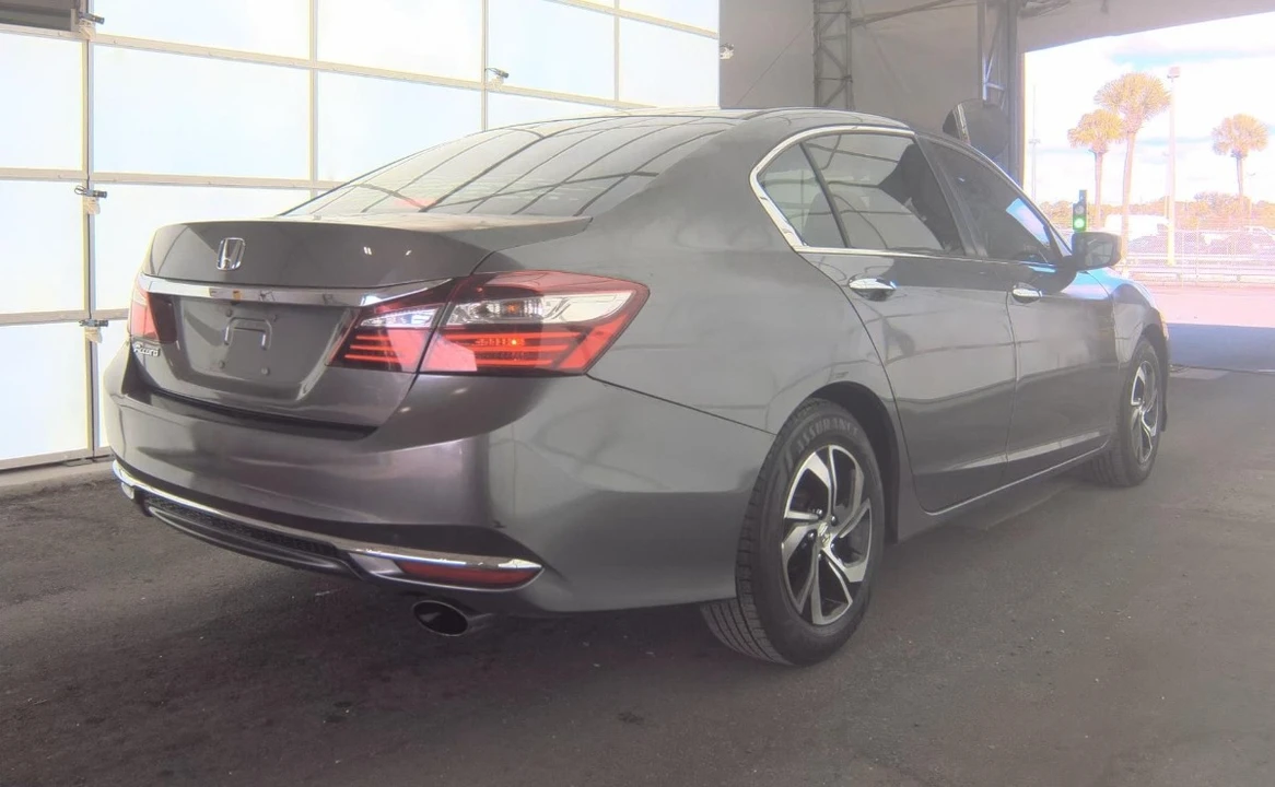 2016 Honda Accord 9th Gen - Image 4 of 12