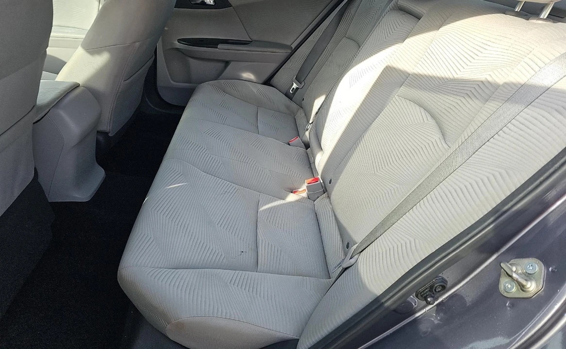 2016 Honda Accord 9th Gen - Image 11 of 12