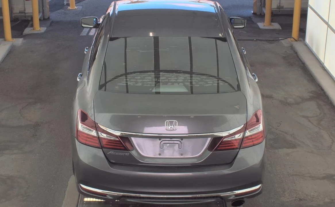 2016 Honda Accord 9th Gen - Image 5 of 12