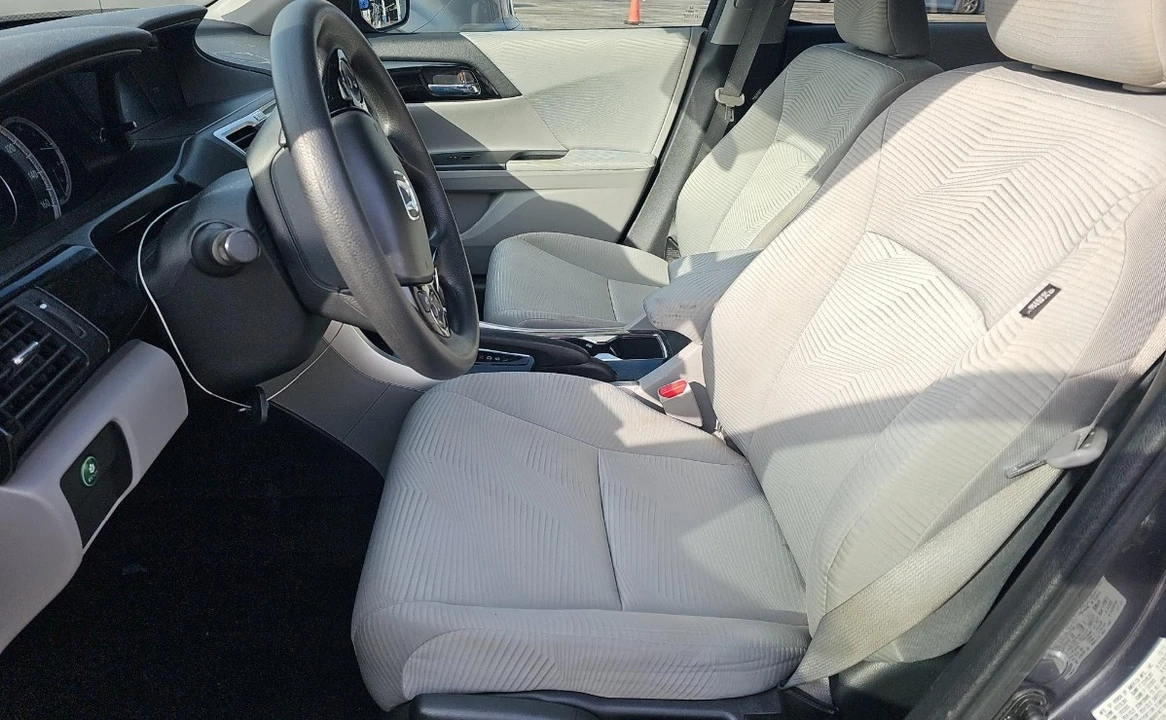2016 Honda Accord 9th Gen - Image 7 of 12