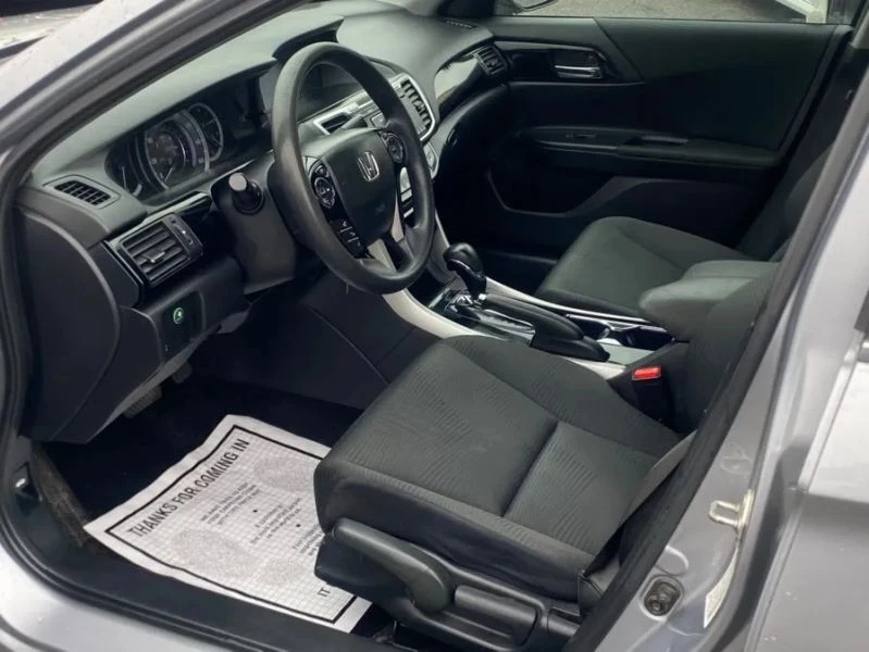 2016 Honda Accord 9th Gen - Image 11 of 12