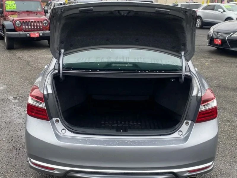 2016 Honda Accord 9th Gen - Image 9 of 12
