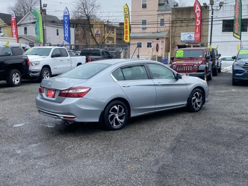 2016 Honda Accord 9th Gen - Image 5 of 12