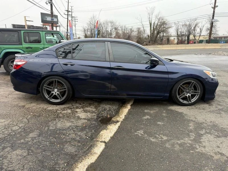 2016 Honda Accord 9th Gen - Image 4 of 12