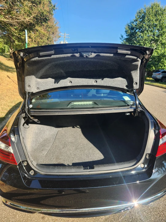 2016 Honda Accord 9th Gen - Image 8 of 15