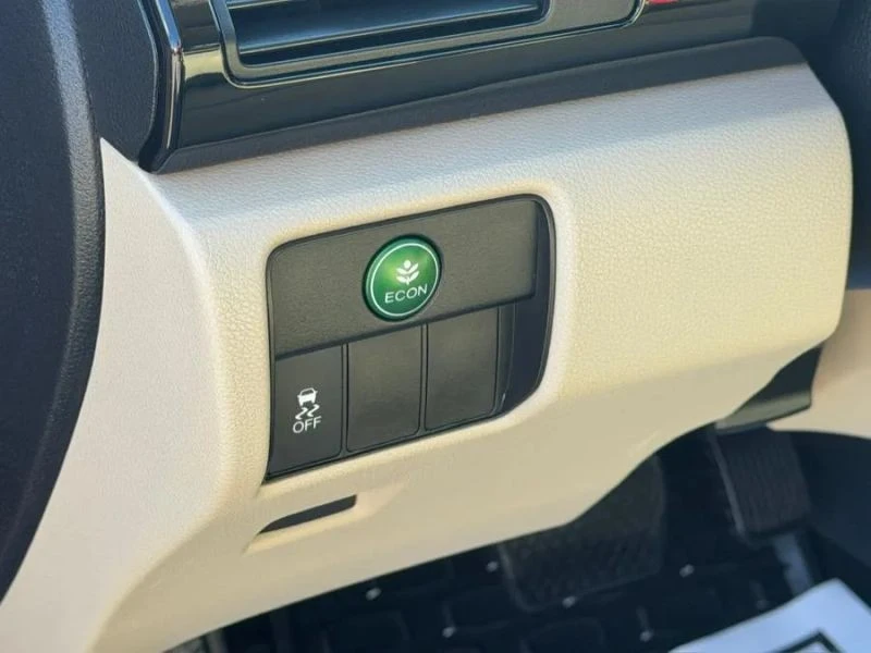 2016 Honda Accord 9th Gen - Image 11 of 12