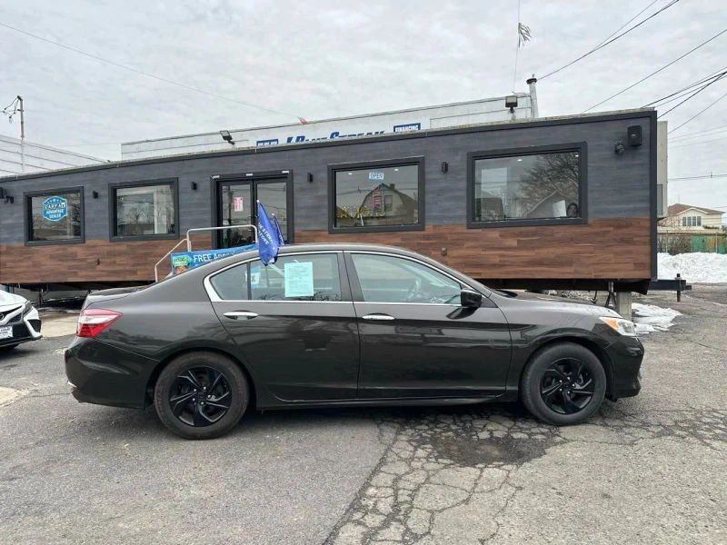 2016 Honda Accord 9th Gen - Image 8 of 12