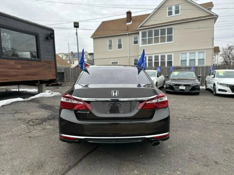 2016 Honda Accord 9th Gen - Image 6 of 12