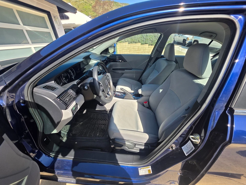 2016 Honda Accord 9th Gen - Image 12 of 21