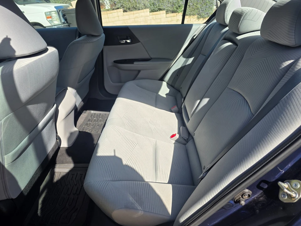 2016 Honda Accord 9th Gen - Image 13 of 21