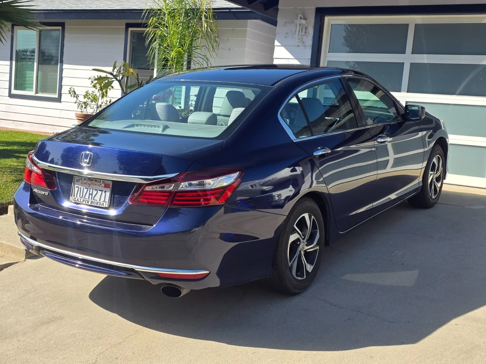 2016 Honda Accord 9th Gen - Image 3 of 21