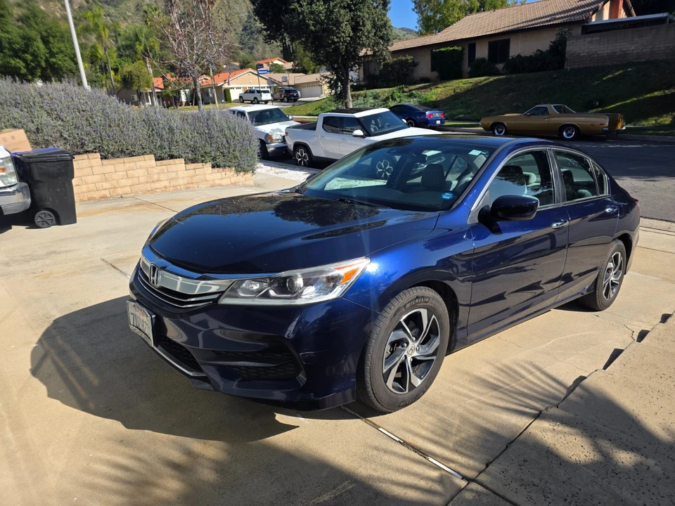 2016 Honda Accord 9th Gen - Image 8 of 21