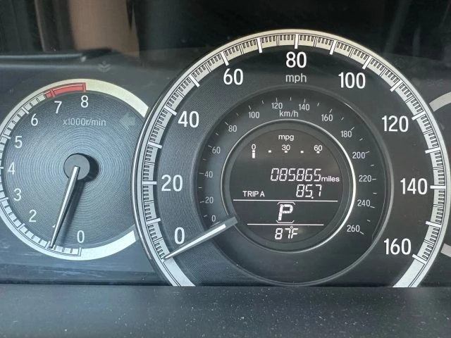 2016 Honda Accord 9th Gen - Image 14 of 19