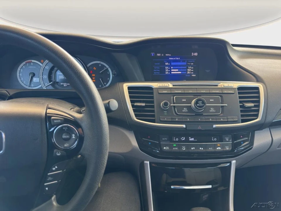 2016 Honda Accord 9th Gen - Image 16 of 21