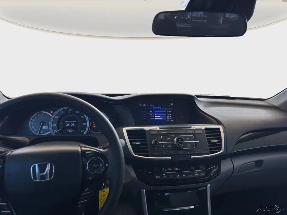 2016 Honda Accord 9th Gen - Image 15 of 21