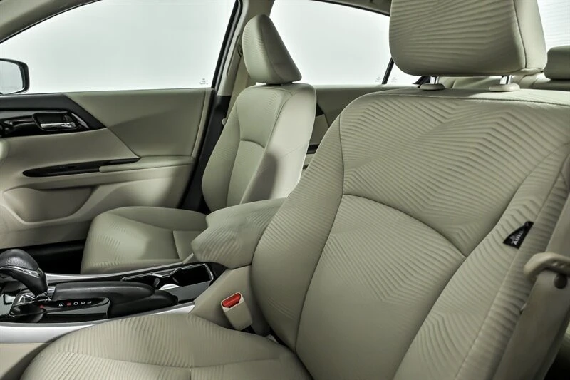 2016 Honda Accord 9th Gen - Image 20 of 21