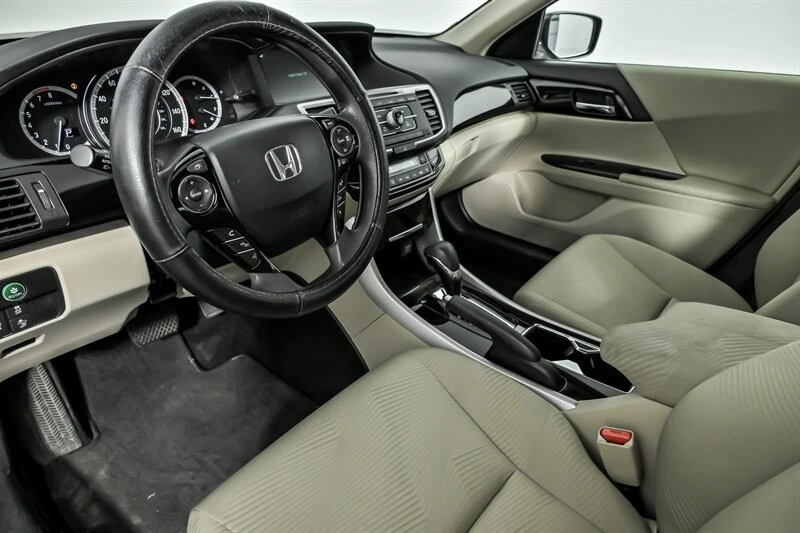 2016 Honda Accord 9th Gen - Image 18 of 21