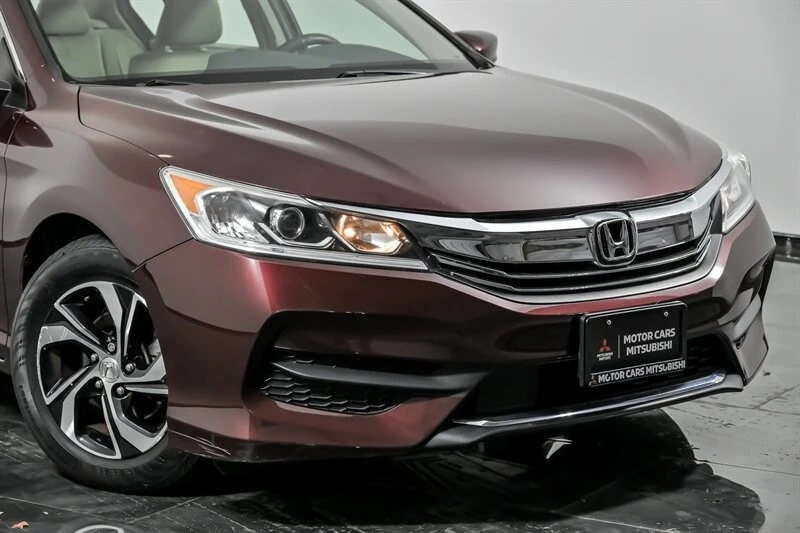 2016 Honda Accord 9th Gen - Image 2 of 21