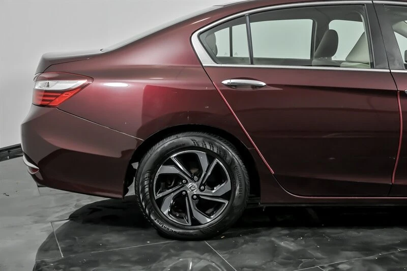 2016 Honda Accord 9th Gen - Image 12 of 21