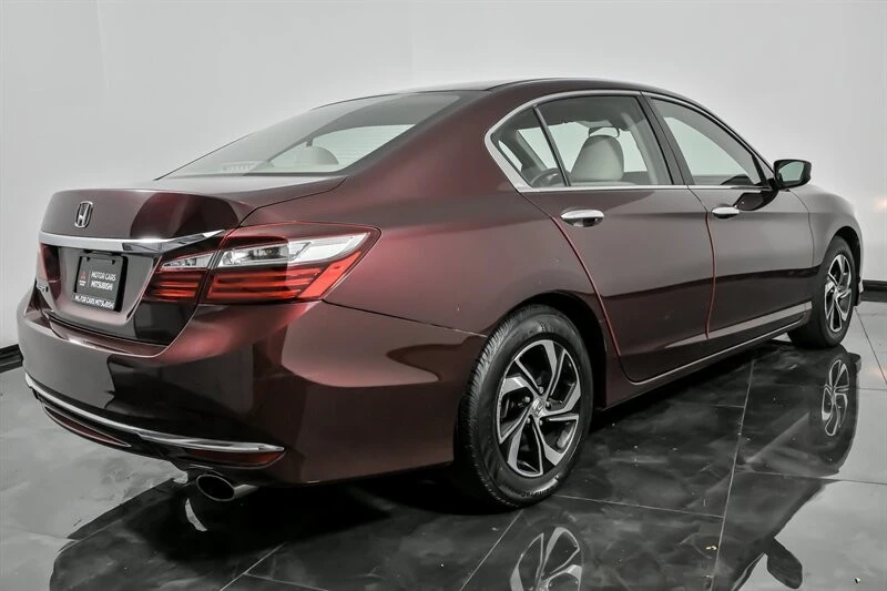 2016 Honda Accord 9th Gen - Image 11 of 21